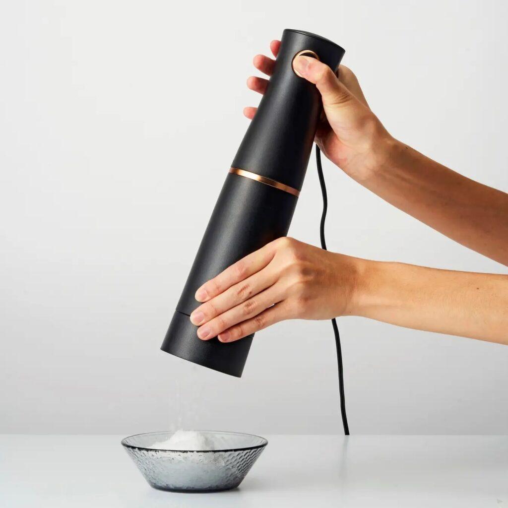 ドウシシャ 電動コーヒーミルかき氷器_握りやすいスリムなスティックタイプ