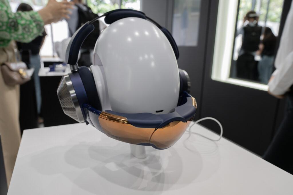 「Dyson Zone™空気清浄ヘッドホン」カラーバリエーション