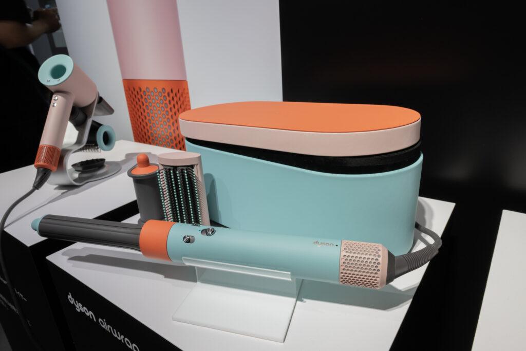 Dyson Airwrap™マルチスタイラーの日本限定カラー「セラミック ポップ」