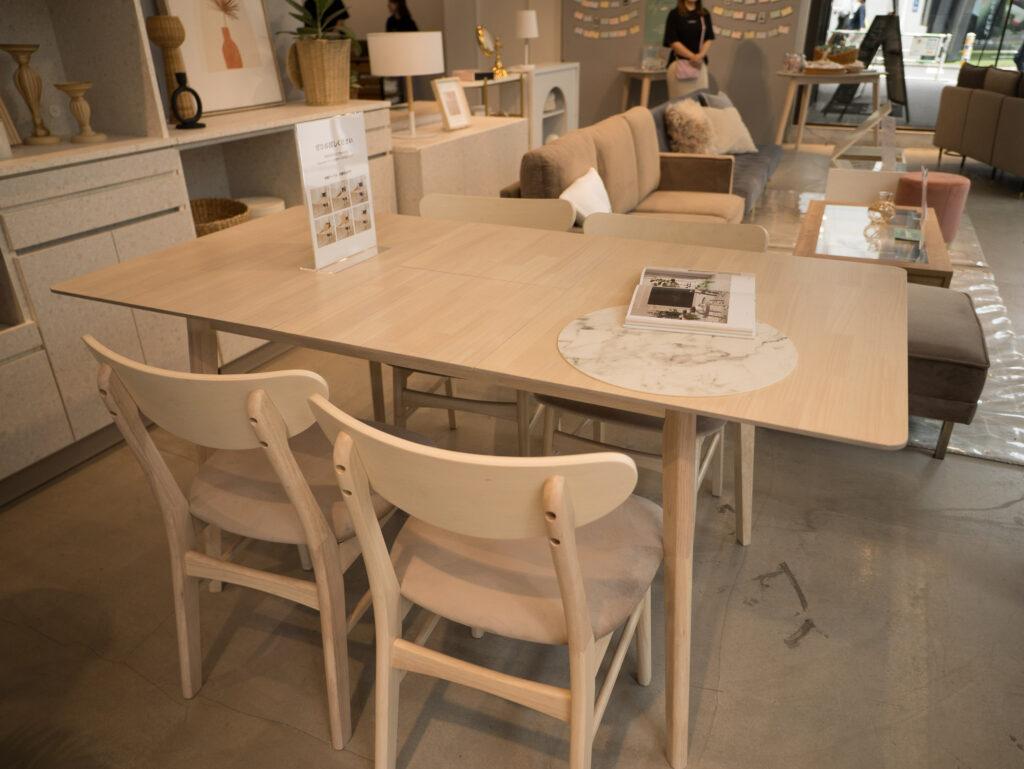 NATURAL MODERN　ダイニングテーブル