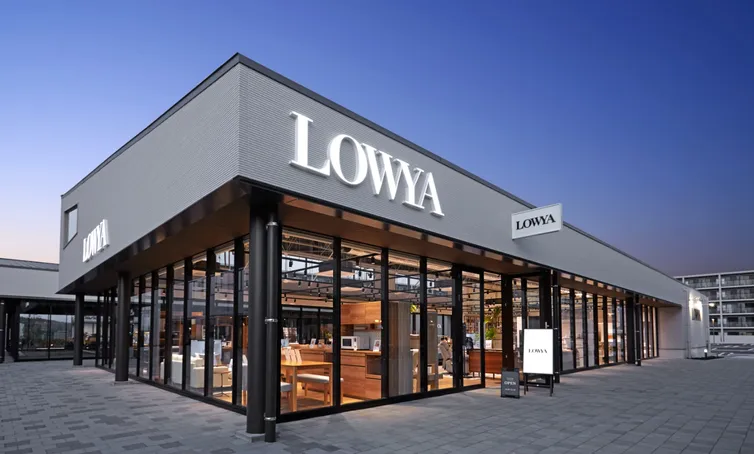 2023年4月に福岡にオープンしたばかりのLOWYA 九大伊都店
