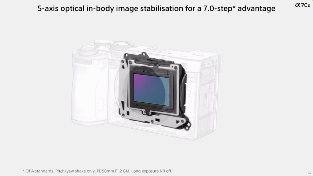 α7C Ⅱには7.0段階に及ぶ高性能光学式5軸ボディ内手ブレ補正が搭載