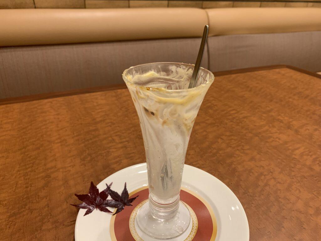 渋皮栗と柿のブリュレパフェ10.JPG