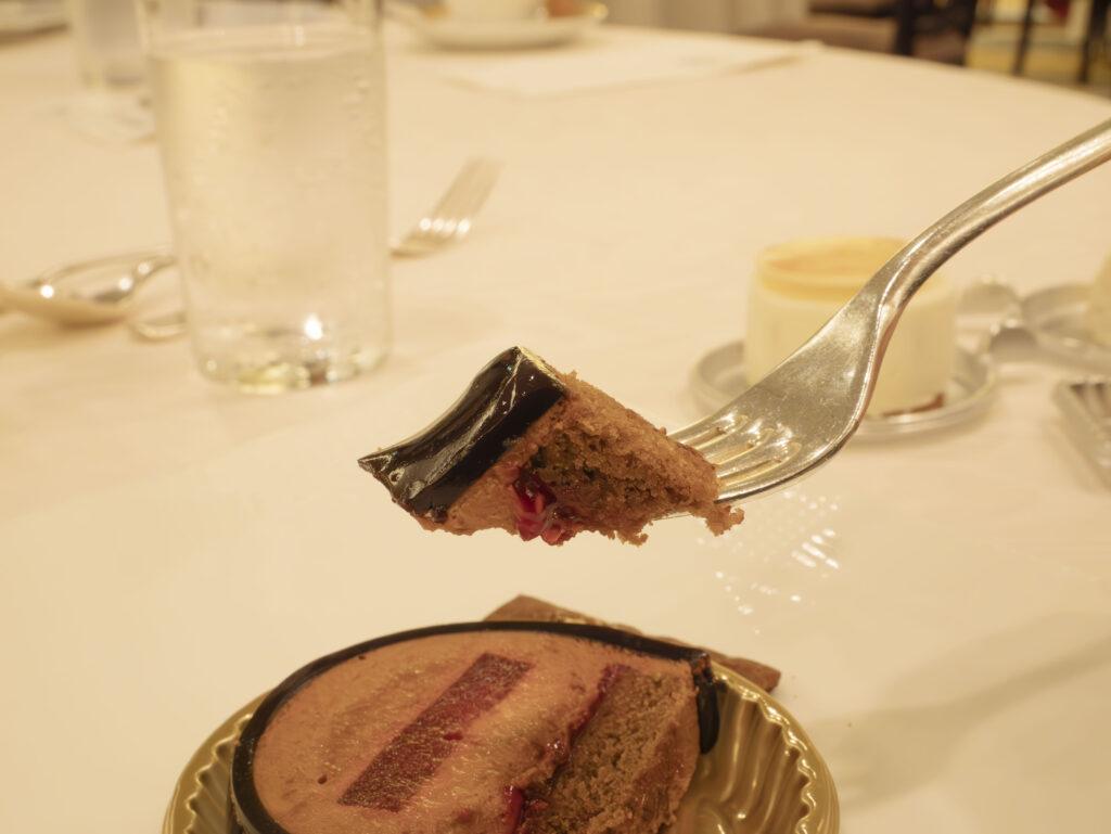 ロイヤルパークホテル クリスマスケーキ 2023 ブッシュ ド ノエル（Bûche de Noël）