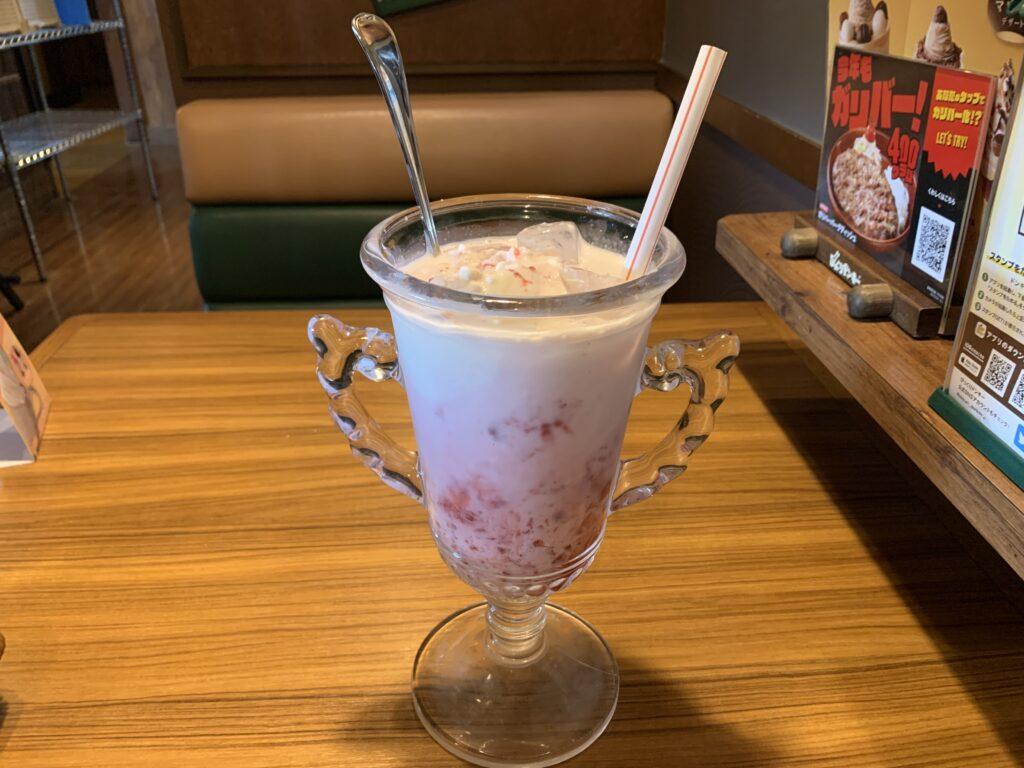 びっくりドンキー_いちごみるく11