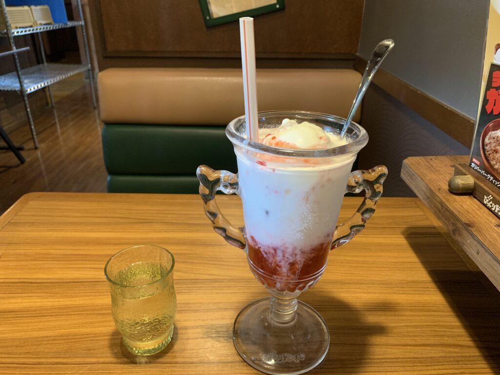 びっくりドンキー_いちごみるく9