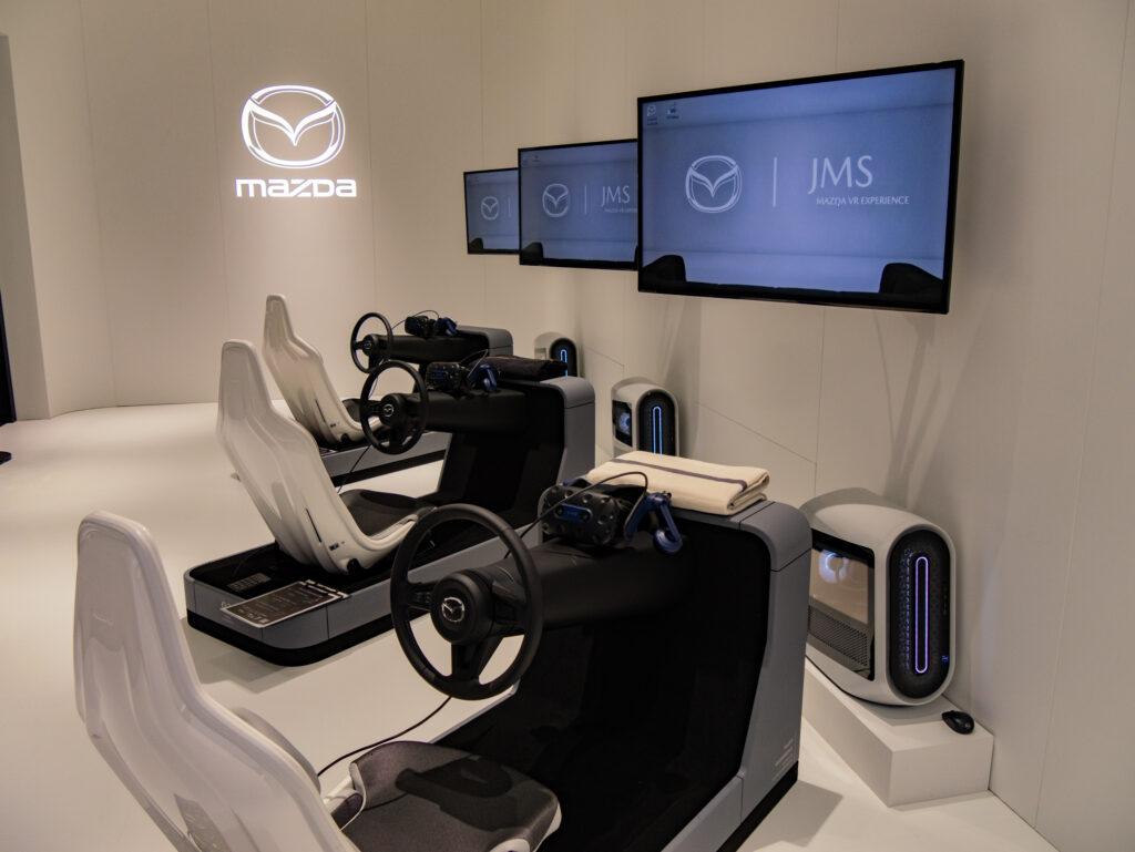 MAZDA_VR EXPERIENCE2