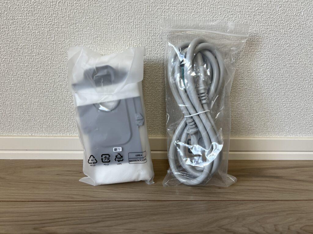 Roborock S8 Pro Ultra　付属品、予備の紙パックと電源ケーブル