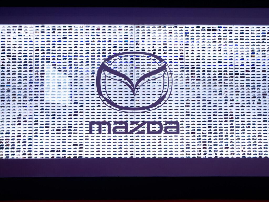 JAPAN MOBILITY SHOW 2023 マツダ MINITURE CAR WALL