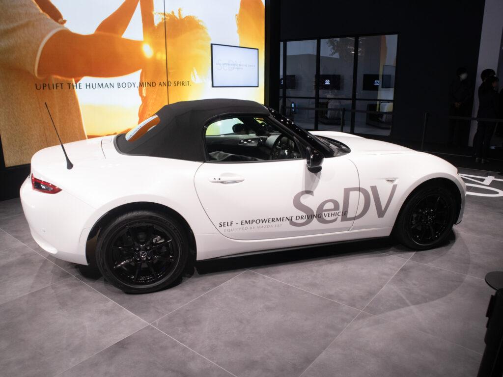 JAPAN MOBILITY SHOW 2023 マツダ 福祉車両ロードスターSeDV