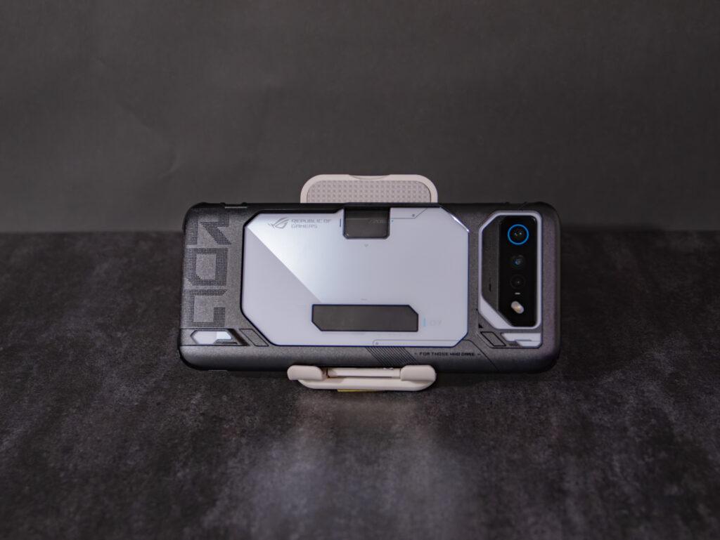 ROG Phone 7 U_ケース装着