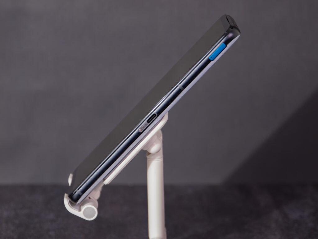 ROG Phone 7 U_左側面