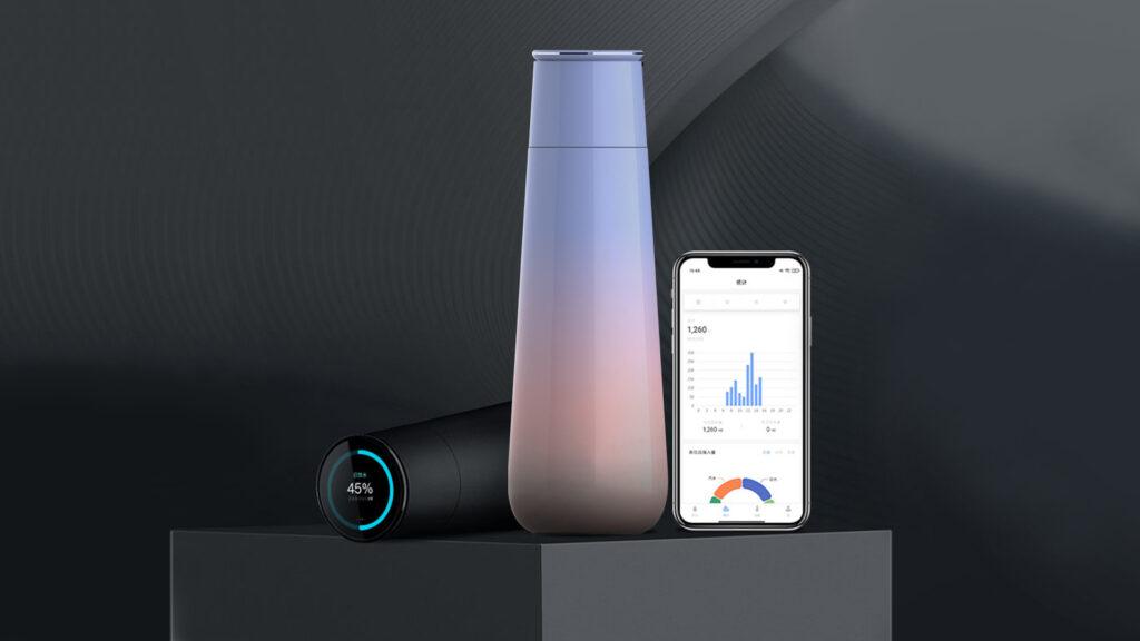 アプリで水分補給量を管理でき、温度もわかるM2スマートボトル