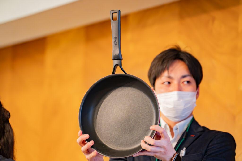 サーモス_デュラブルシリーズ_アップ