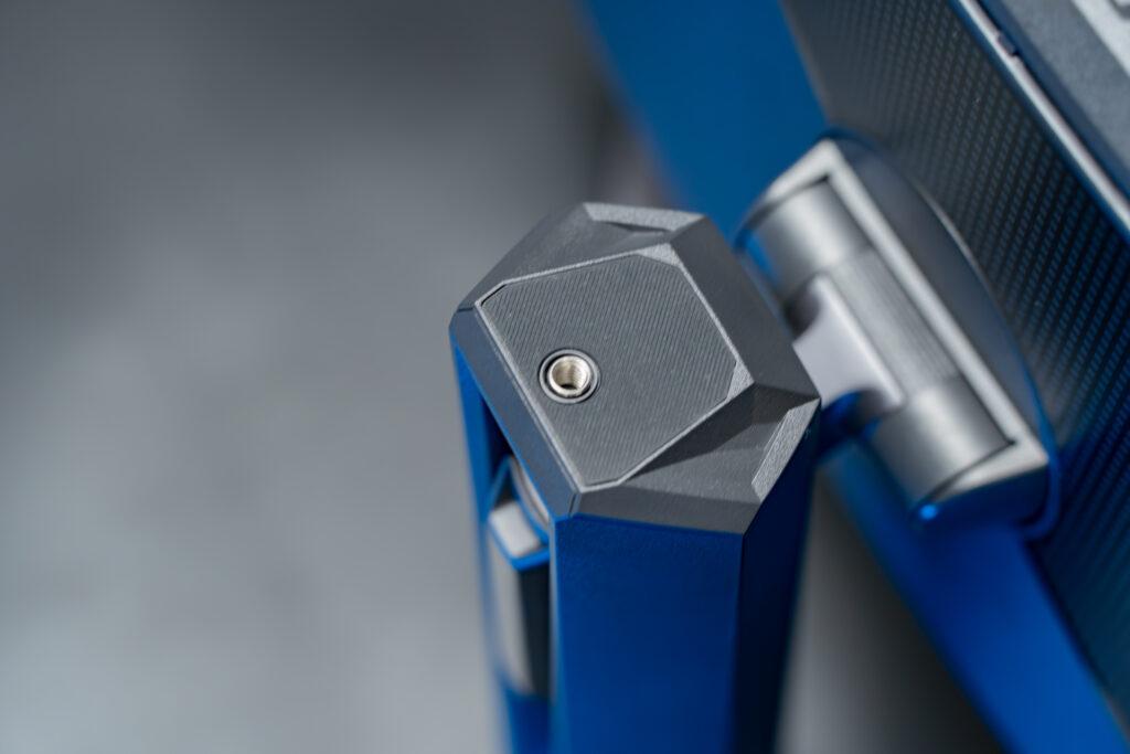 ROG Swift OLED PG49WCD スタンド上部のねじ穴