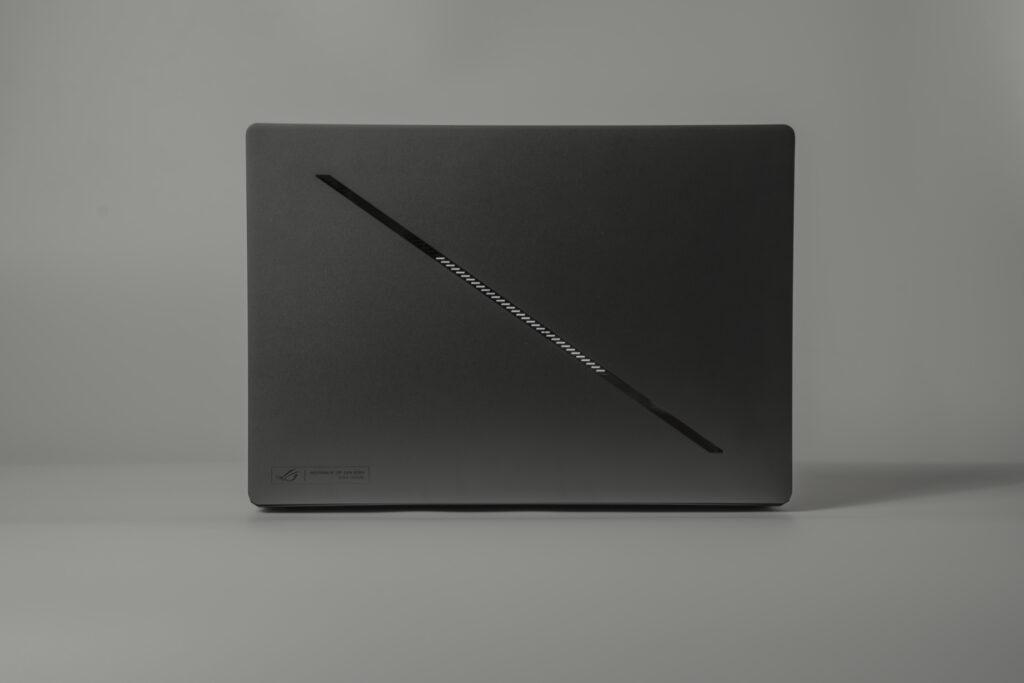 ROG-ZEPHYRUS-G16_スラッシュライティング