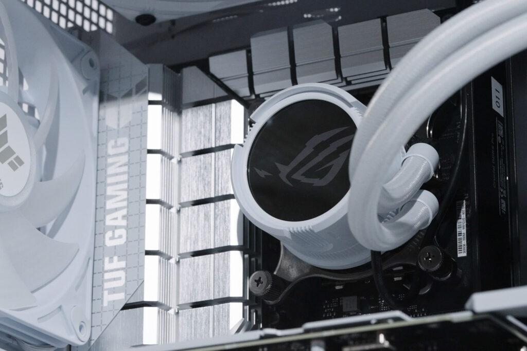ASUS-BTF_display-image5