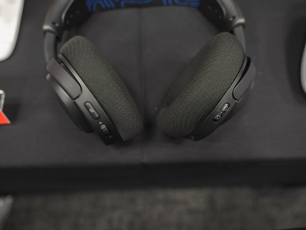 SteelSeries「Arctis Nova 5」背面部分