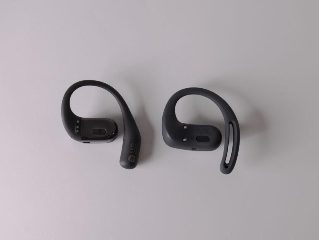 「OpenFit」と「OpenFit Air」の裏面比較