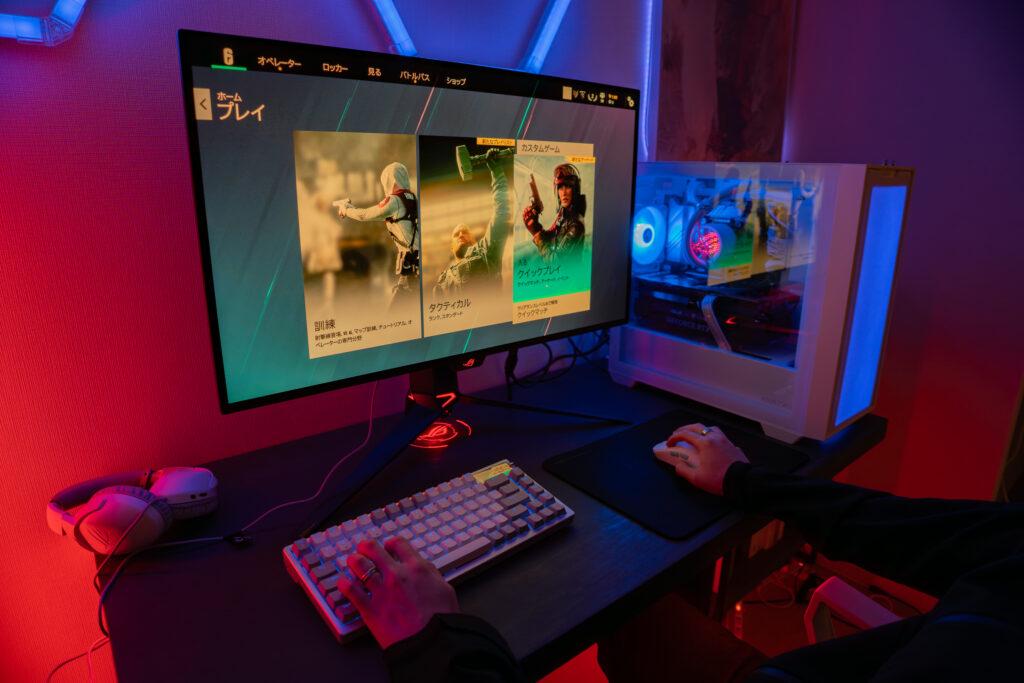 PG32UCDM_play-image