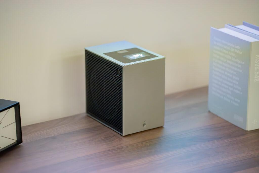 LG CineBeam S_00
