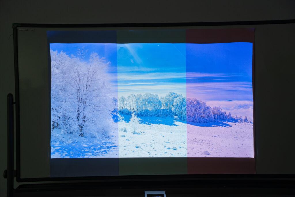 LG CineBeam S_11