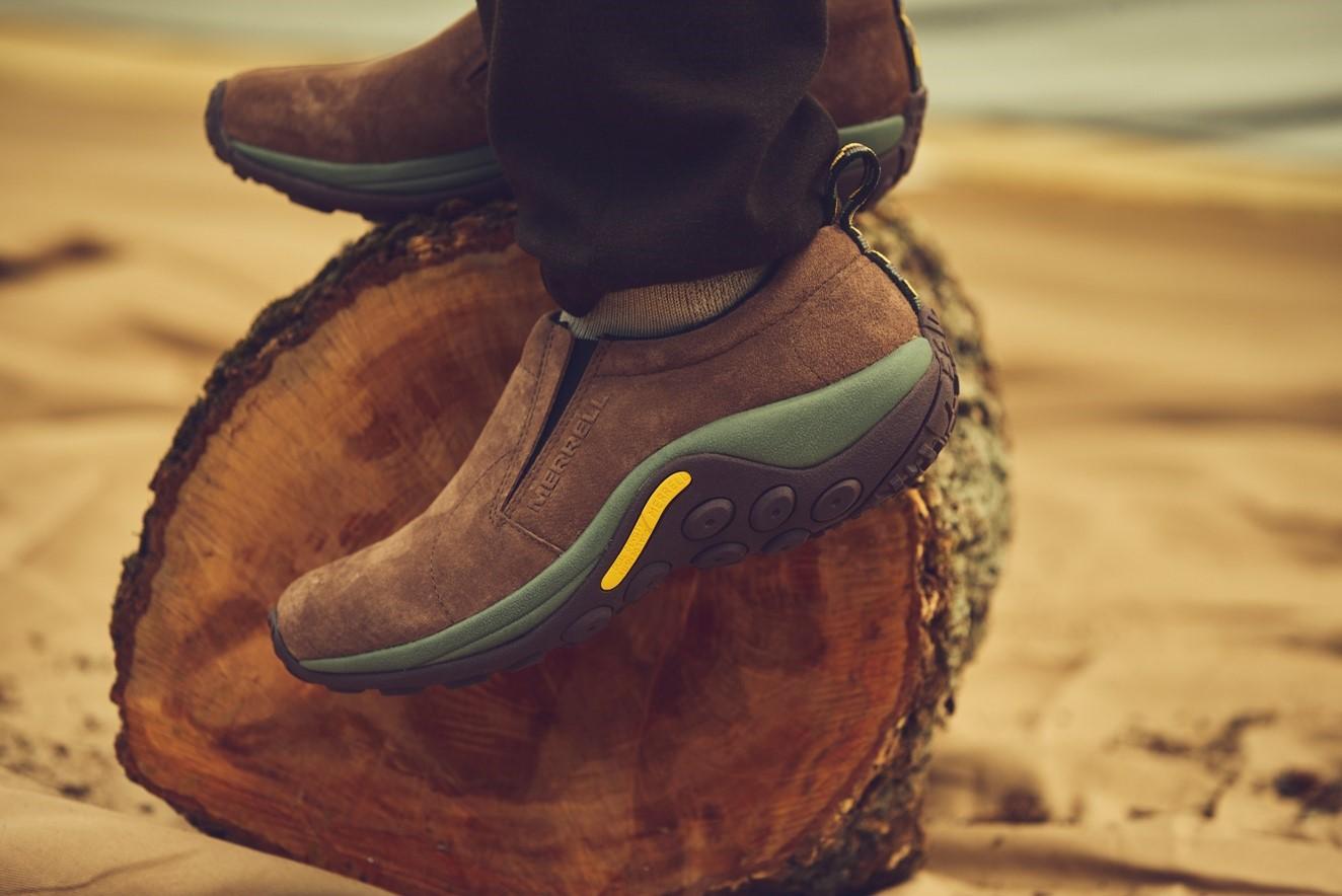 MERRELLの「JUNGLE MOC」は脱ぎ履きのしやすさと高い衝撃吸収性を備えたモックシューズ