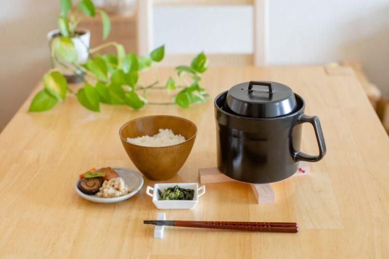 1000年続く瀬戸焼で炊く一膳のごはん「絶品ごはんの土鍋マグ」発売