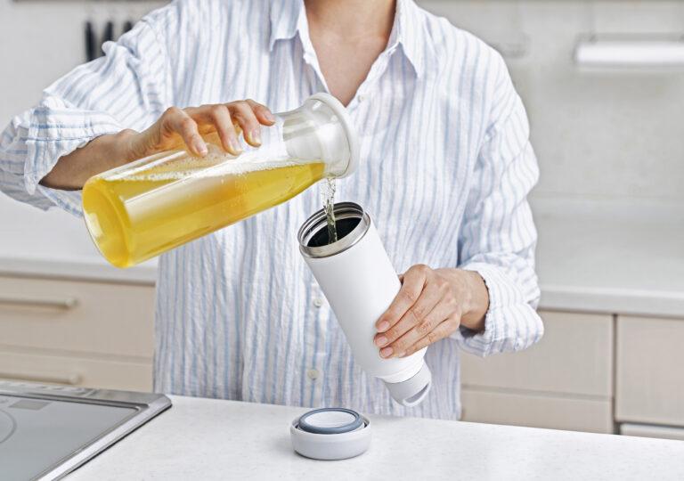水筒の常識に革命を!?底を取り外して洗える水筒「sokomoそこまで洗えるボトル」が3月下旬に発売