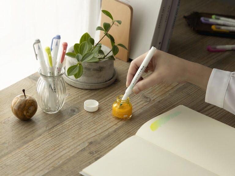 ゼブラのペンにつける専用インクがついに登場！グラデーションを楽しむ「マイルドライナーのもと」が5月27日に975円で発売