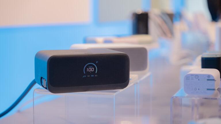 巻き取り式ケーブル内蔵の電源タップ「Anker Charging Station (7-in-1, 100W, 巻取り式 USB-C ケーブル)」がAnkerから登場