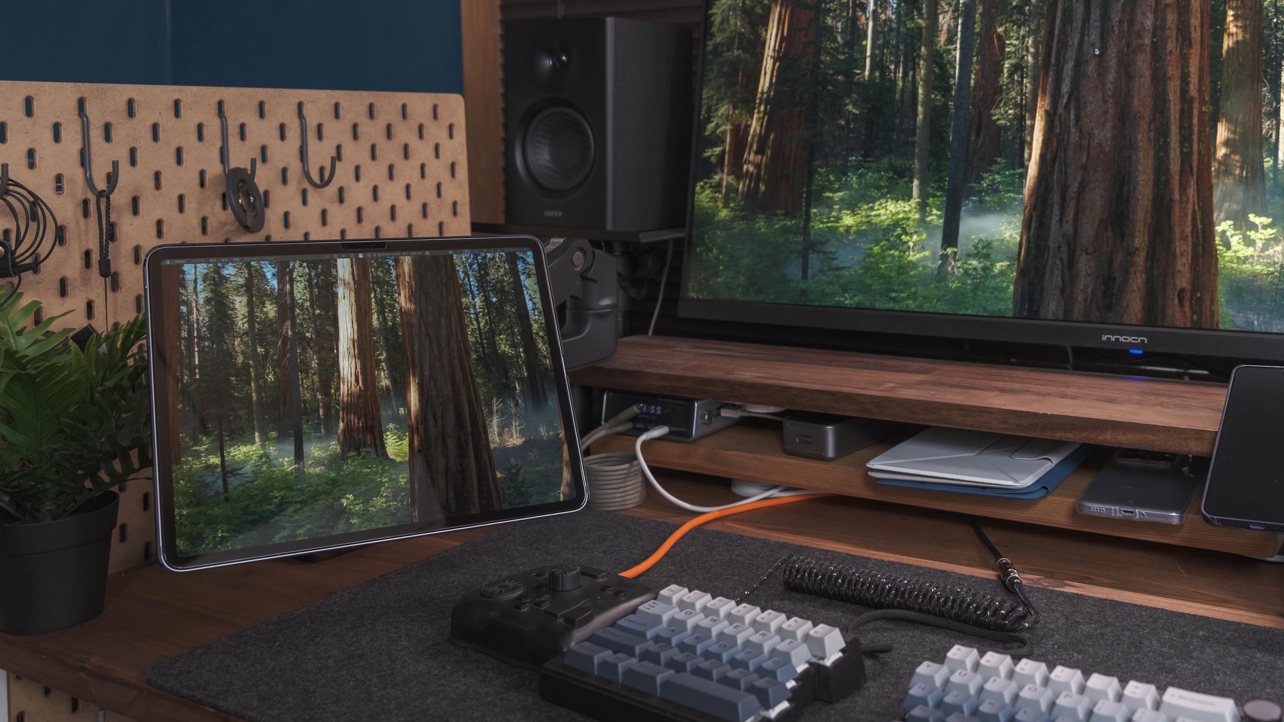 iPadをモニターアームに固定できる「MagFlo」が画期的すぎた
