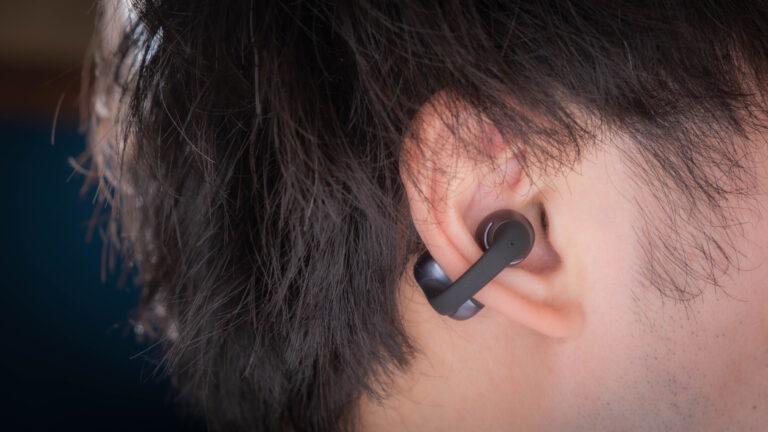 イヤーカフ型で驚くほどクリアな音質！「Shokz OpenDots ONE」を使ってみた感想