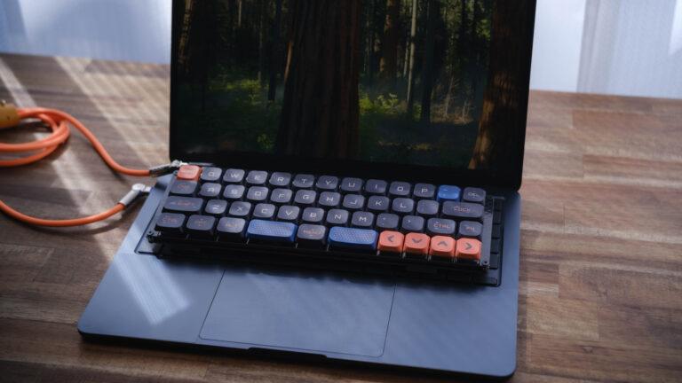 コンパクト×軽量で文章作成が捗る！40%キーボード「R47Go」の魅力