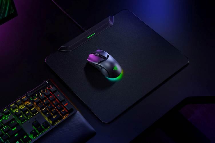 Razer、ワイヤレスマウス「Cobra HyperSpeed」を発表。3種の接続モードと光学技術を満載した右利きゲーマー向けモデル