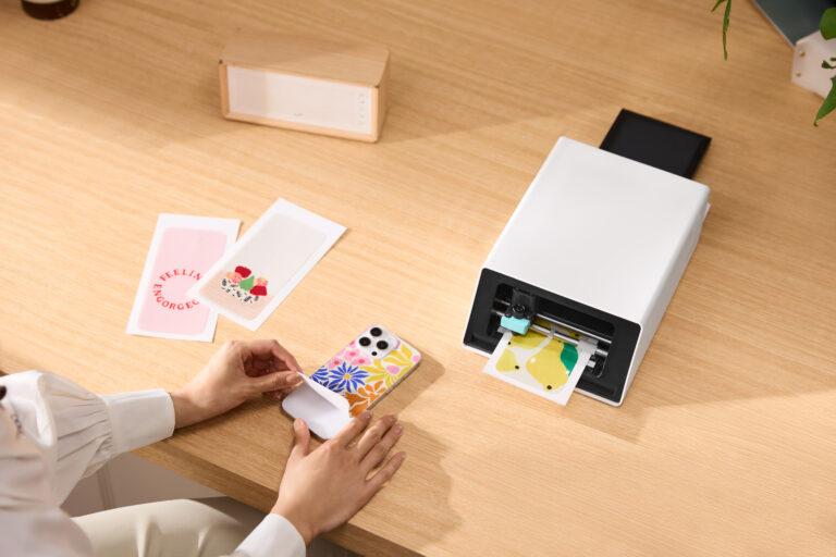 【AI搭載自動カットプリンター】累計23,000台販売「Liene PixCut S1」が日本初上陸！デザイン・印刷・カットが全自動、約2分でオリジナルステッカーが完成