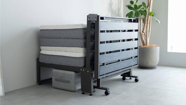 エムールから、三つ折りマットレス専用ベッド発売。耐荷重200kg、片手で折りたたみ可能。