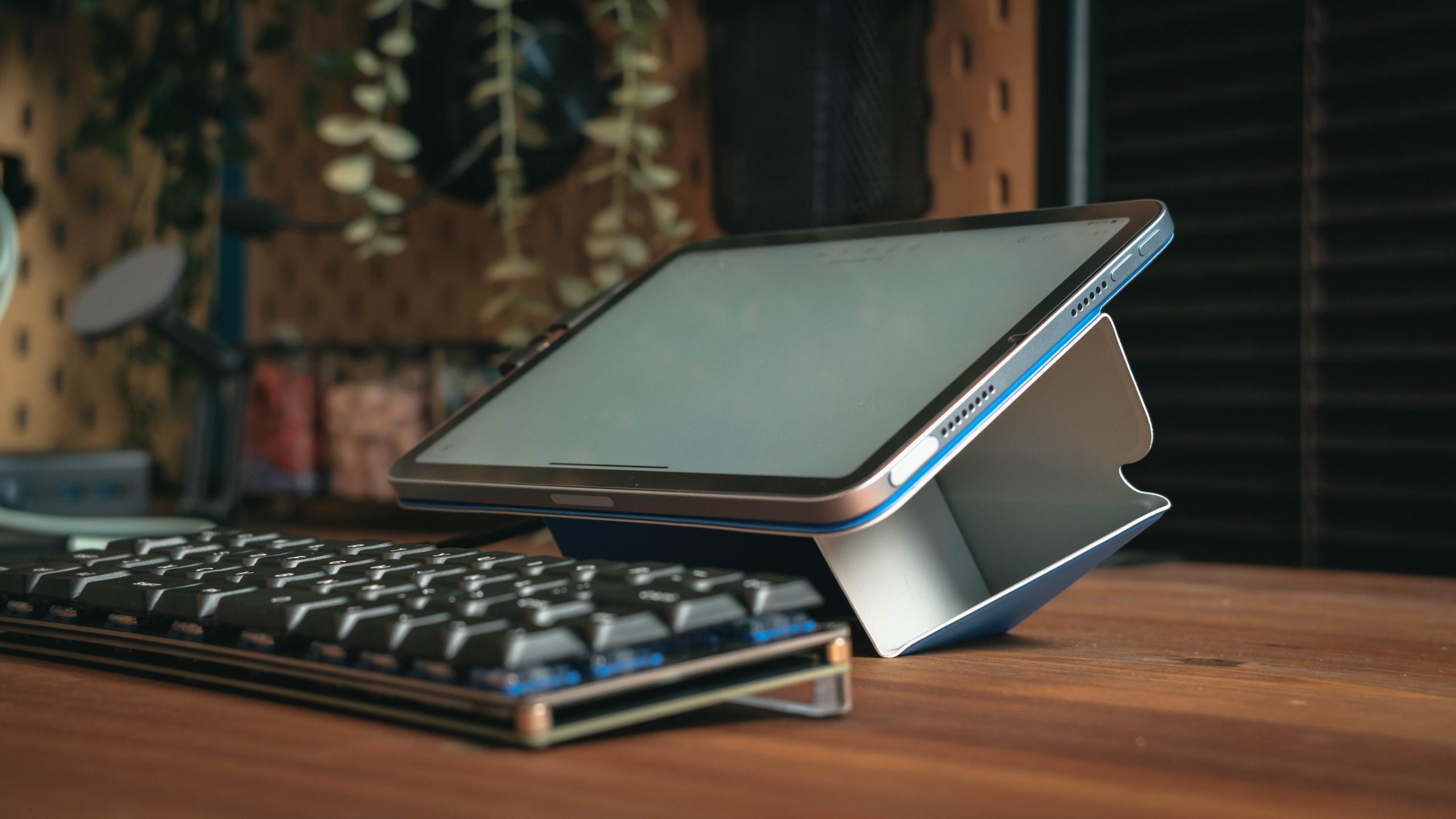 iPadがもっと自由に!MOFTダイナミックフォリオを使ってみたら作業が快適になりすぎた