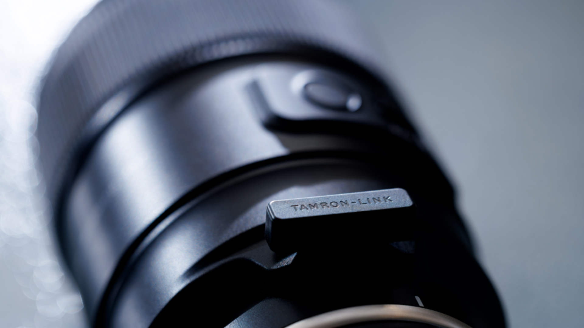 タムロンがレンズ無線操作アクセサリー発売。TAMRON-LINK、iOS対応でBluetooth 5.4搭載、7,700円で2月19日発売