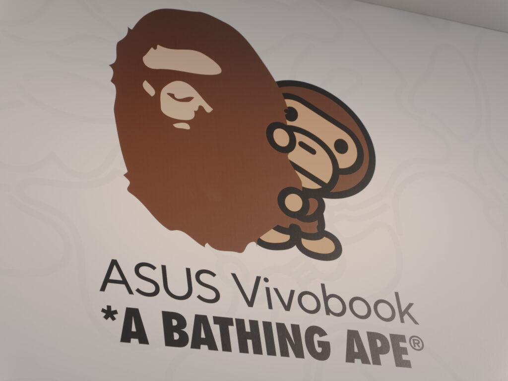 ASUS Vivobook × BAPE®のコラボレーションロゴ
