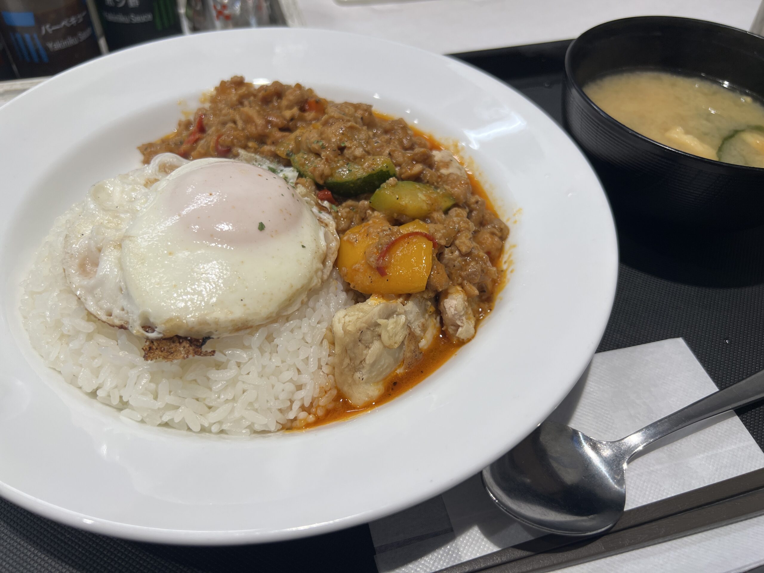 松屋のガパオチキンライスはあの”ごろごろチキン”が入ったガッツリ飯