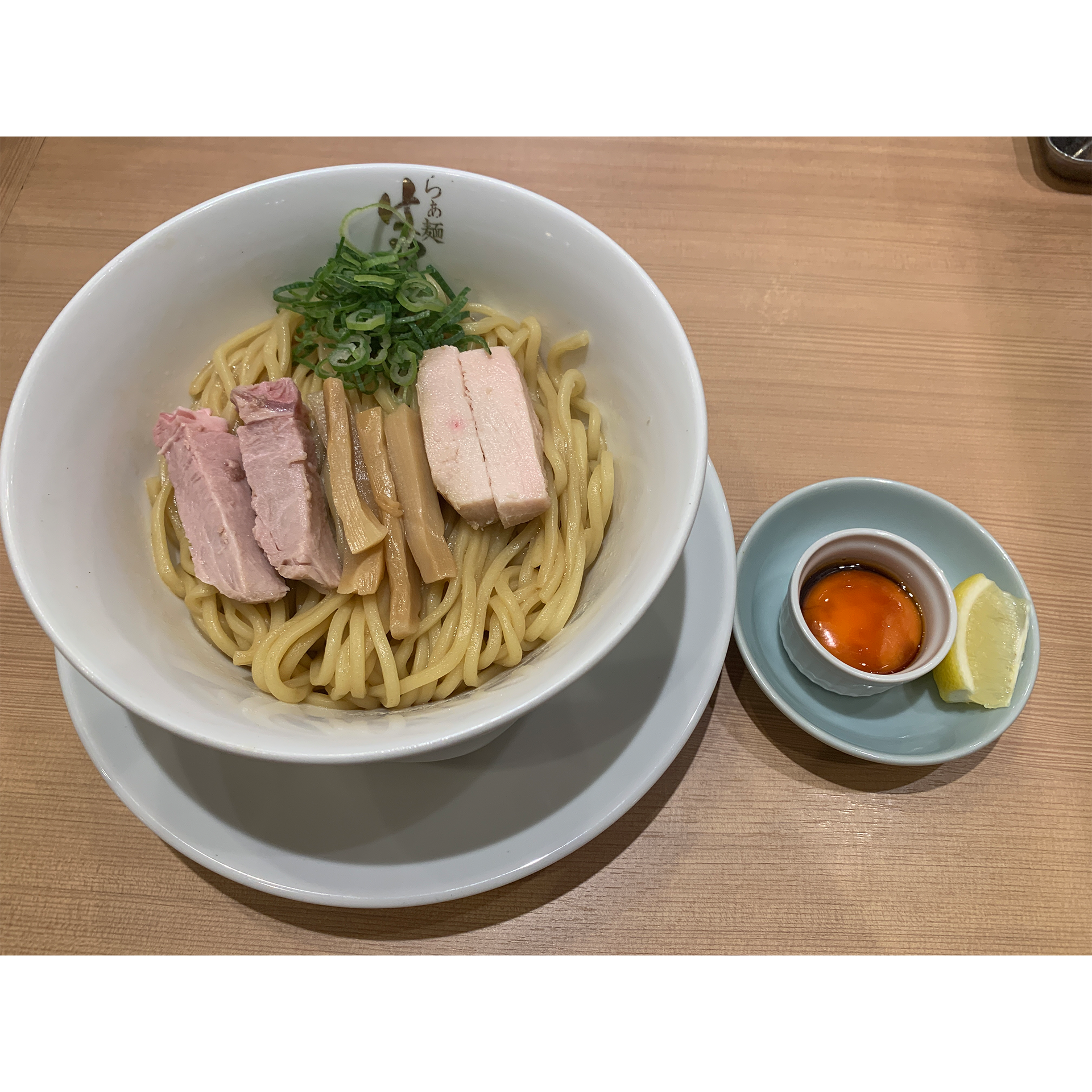 らぁ麺 はやし田」のまぜそばでちょっとした贅沢を - onesuite