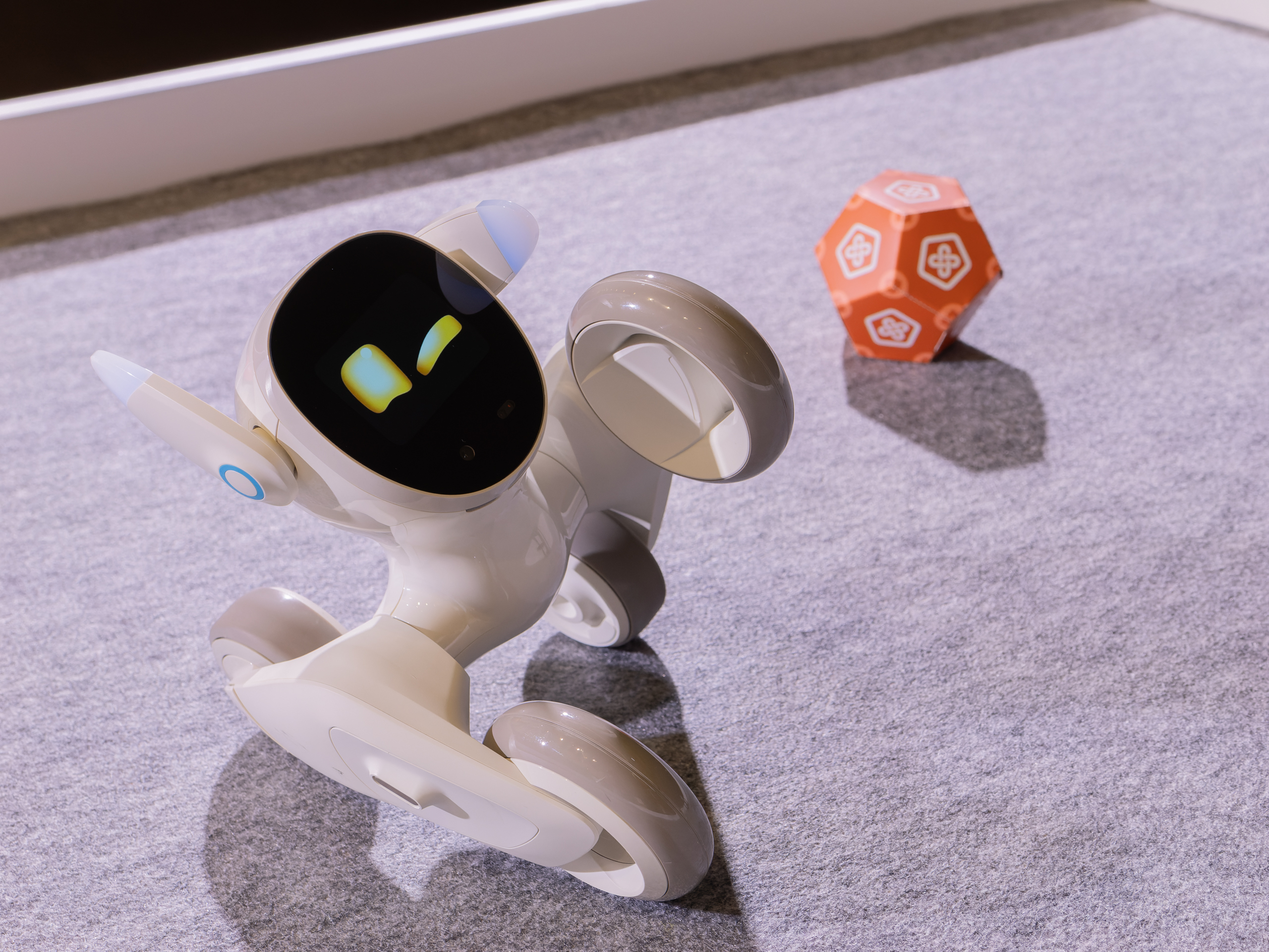 ○商品内容Loona (ルーナ) Blue ペットロボット コミュニケーションロボット
