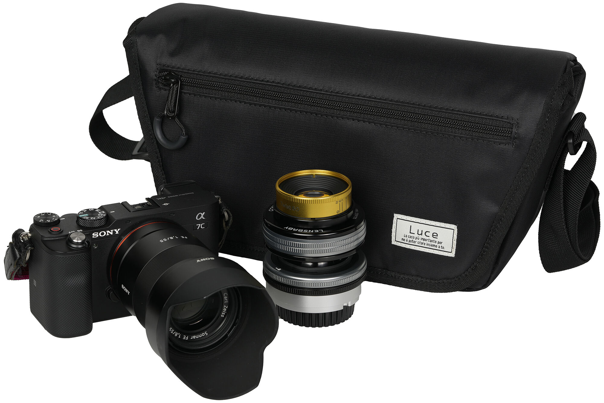 ケンコー・トキナーから、ベーシックなカメラバッグ「Luce メッセンジャーバッグS」が新発売 | onesuite