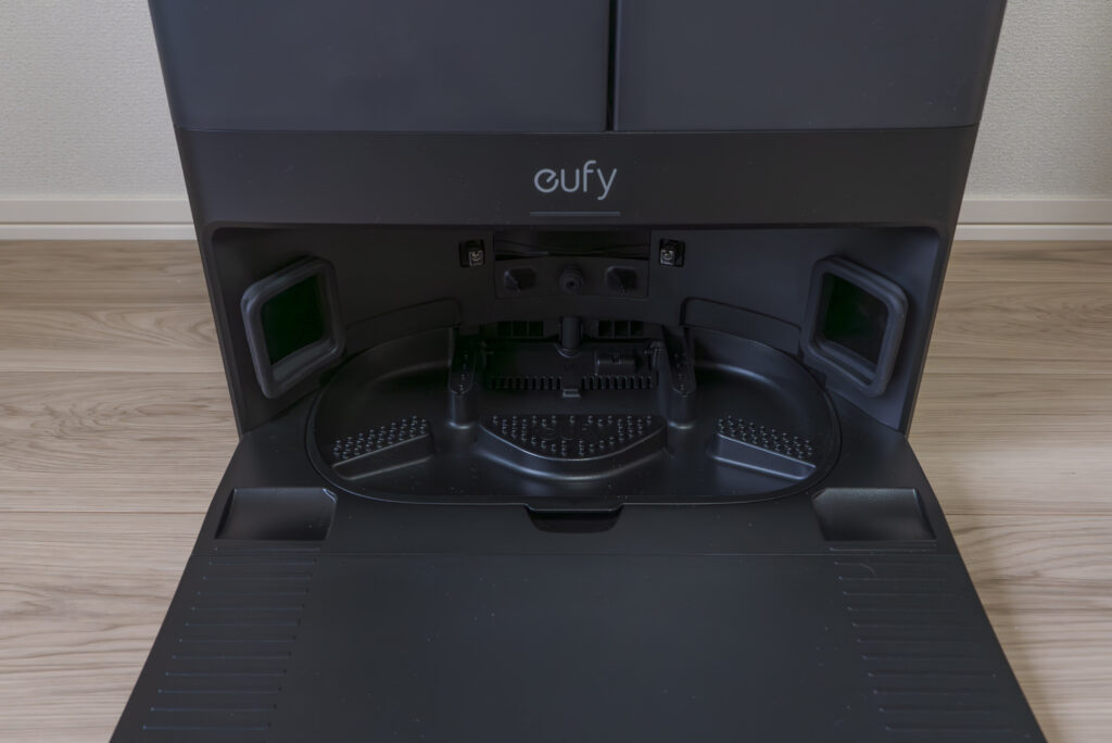 「Eufy X10 Pro Omni」脱着トレー