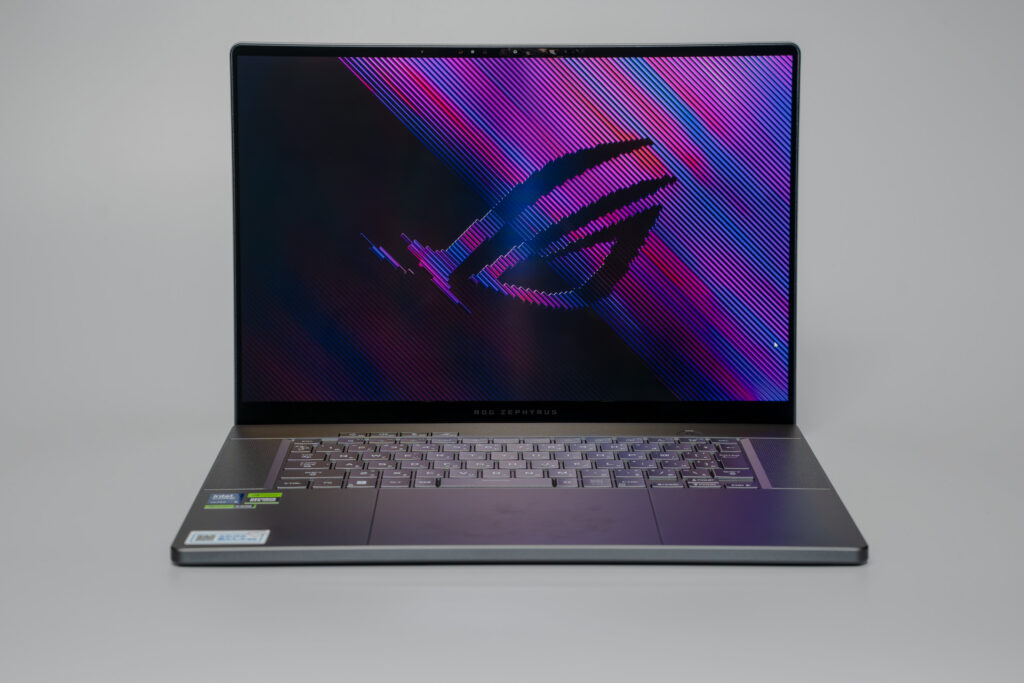 ROG Zephyrus G16(2024)実機レビュー！薄型&大画面な新型G16で、最高の 