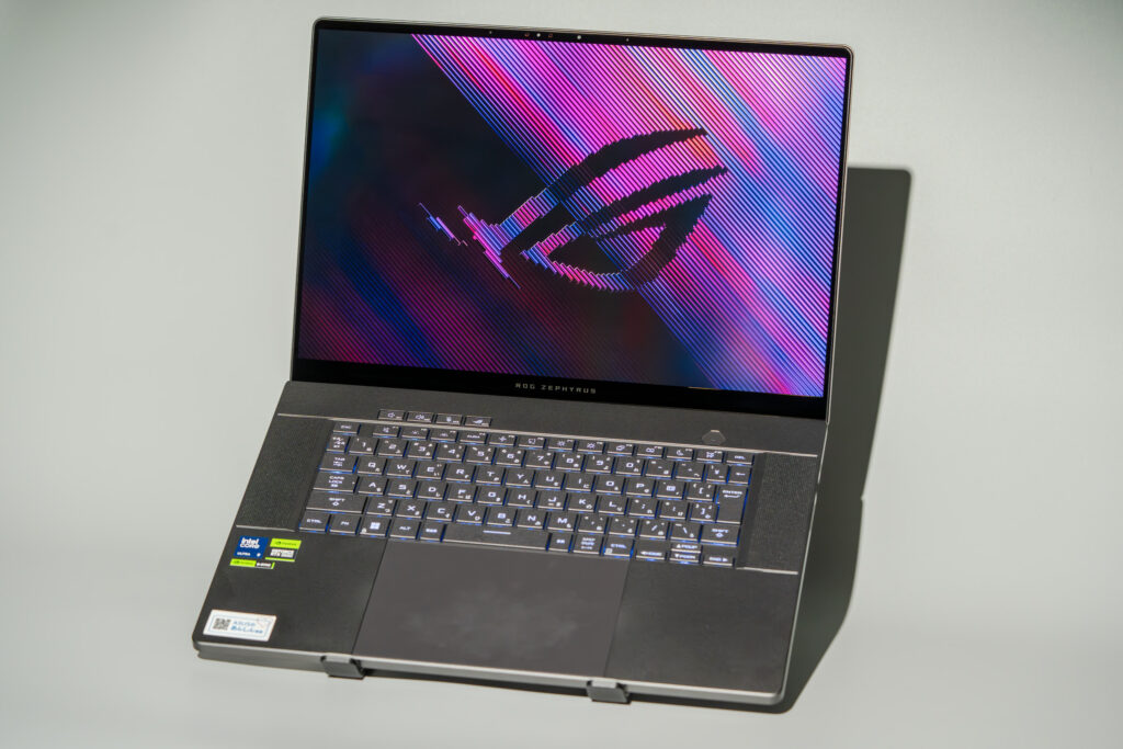 ROG Zephyrus G16(2024)実機レビュー！薄型&大画面な新型G16で、最高の 