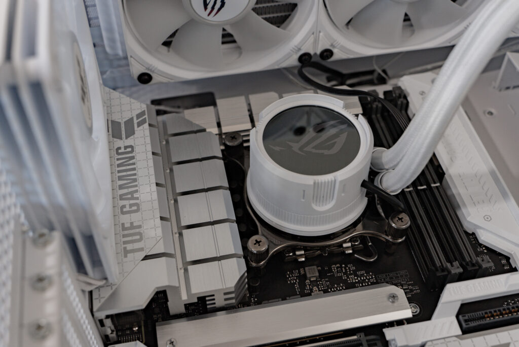 ASUS-BTF_Assembly_cpu-cooler-connect2