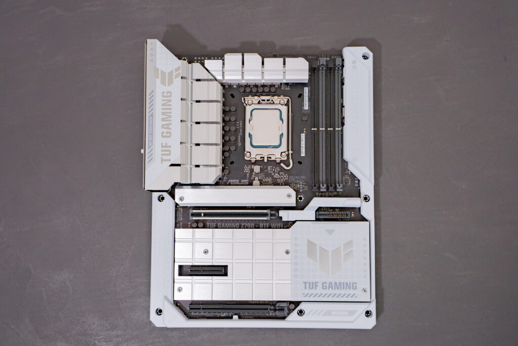 TUF-GAMING Z790-BTF-WIFI_front