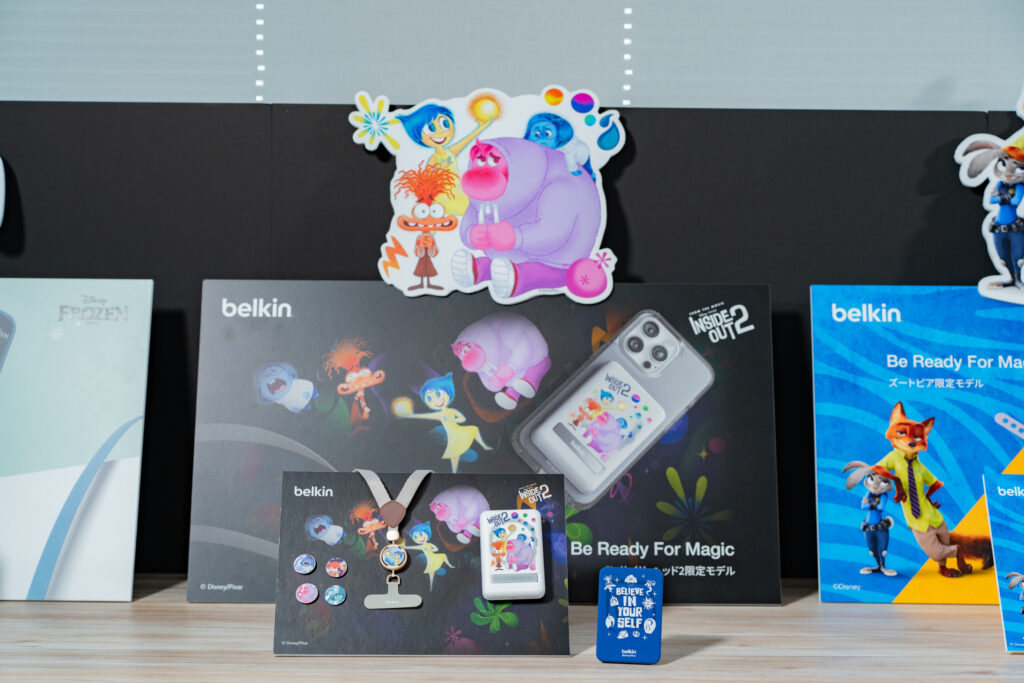 Belkin_disney-model_11